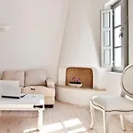Villa Beautiful Santorini 2 Bedroom Panoramic Caldera Sea Views Megalokori