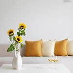 Villa Beautiful Santorini 2 Bedroom Panoramic Caldera Sea Views *